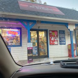Mr. G's Market - This is the front door to Mr. G's store