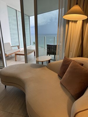 Four Seasons Hotel And Residences Fort Lauderdale by null
