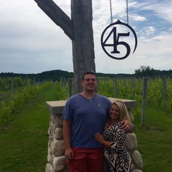 Traverse City Tours - 45th parallel - Wine Tours Near Me Traverse City Tours - 45th parallel - Wine Tours Near Me