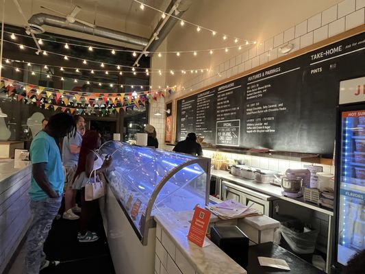 Jeni's Splendid Ice Creams by null