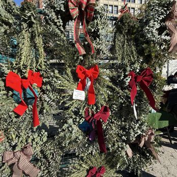 Union Square Greenmarket - wreaths - Farmers Market Near Me - New York, New York Union Square Greenmarket - wreaths - Farmers Market Near Me - New York, New York
