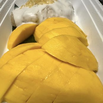 Jin Thai - Sticky rice with mango - Thai Near Me - Chicago, Illinois Jin Thai - Sticky rice with mango - Thai Near Me - Chicago, Illinois