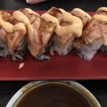 Kiyora Sushi - Washington roll - Sushi Bars Near Me - Redlands, California