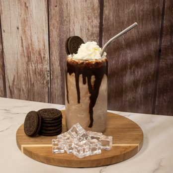 Vigo Coffee Smoothies & Tea - Creamy Oreo Milkshake - Coffee & Tea Near Me - Everett, Washington