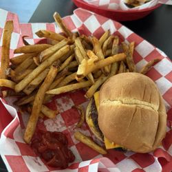 Home Run Burger - Cheeseburger