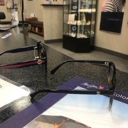 V eye P EyeCare - Upgrade my lenses and get a new fame