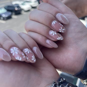 Lavish Nail Bar - Flower, cat eye, builder gel - Waxing Near Me - Garden Grove, California Lavish Nail Bar - Flower, cat eye, builder gel - Waxing Near Me - Garden Grove, California