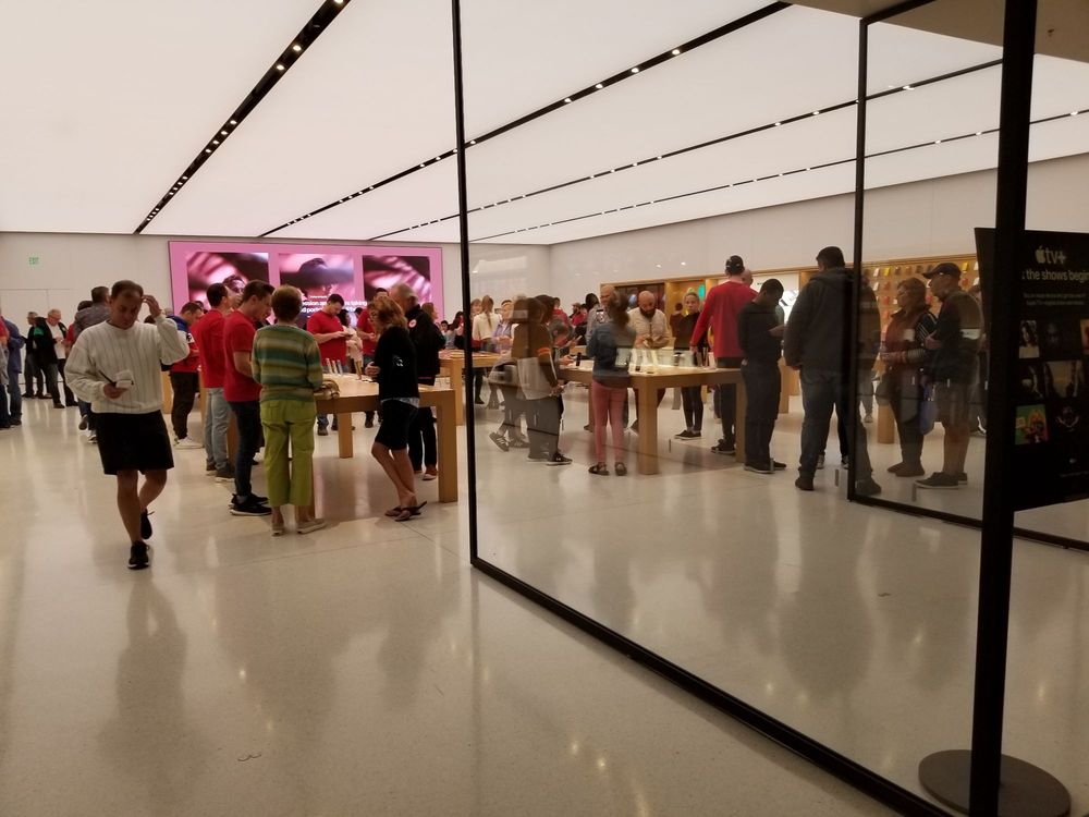 Apple The Gardens Mall, Palm Beach Gardens Roadtrippers