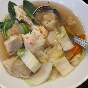 China Bros - War wonton soup - Chinese Near Me - Menifee, California