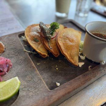 King and Queen Cantina - Birria tacos - Mexican Near Me - Santa Monica, California