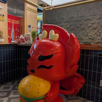 Cuci Burger - Inside! - Chicken Shop Near Me - New York, New York