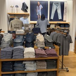 American Eagle Outfitters - Men's clothes