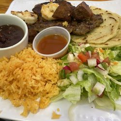 A Taste of El Salvador - Parillada guanaca