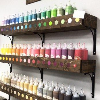 The Rustic Brush - The Woodlands - Paint & Sip Near Me - Conroe, Texas
