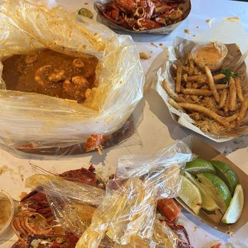 Claws Restaurant - Cajun/Creole Near Me - Cerritos, California