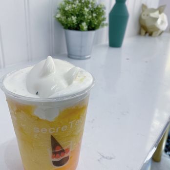 SecreTea - Honey Mango Green Tea with Lunar Rabbit - Bubble Tea Near Me - Washington, DC, District of Columbia