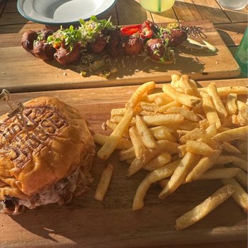Share House - truffle burger and street corn hushpuppies - Bars Near Me - Charleston, South Carolina Share House - truffle burger and street corn hushpuppies - Bars Near Me - Charleston, South Carolina
