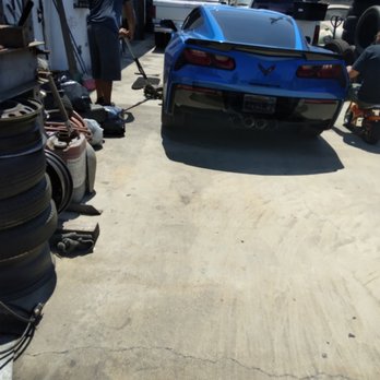 War's Customs - Brakes and rotors on Corvette - Auto Customization Near Me War's Customs - Brakes and rotors on Corvette - Auto Customization Near Me