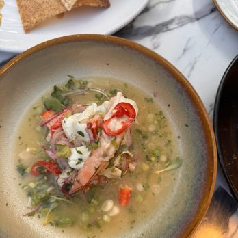 19 Raw - Ménage a Trois - Seafood Near Me - Edgartown, Massachusetts
