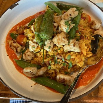 Solterra Winery & Kitchen - Chicken paella - Wine Bars Near Me - Encinitas, California