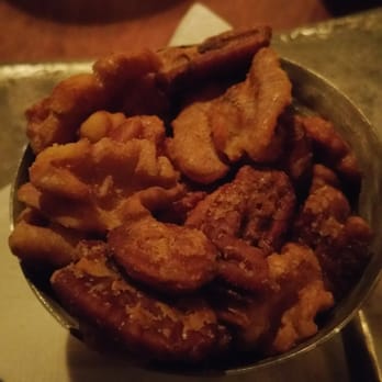 Pullman - Spiced pecans and almonds - Tapas/Small Plates Near Me - Montreal, Quebec