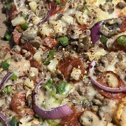Larry's Pizza - Fat Larry's Supreme Pizza