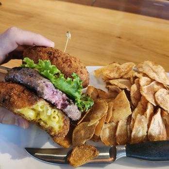 Silver Harbor Brewing Company - Mac n beer cheese burger. Rare in 2 ways - Breweries Near Me - Saint Joseph, Michigan