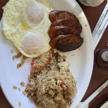 Eggs 'n Things - Waikiki Beach Eggspress - Island Style Fried Rice and Eggs - Breakfast & Brunch Near Me - Honolulu, Hawaii