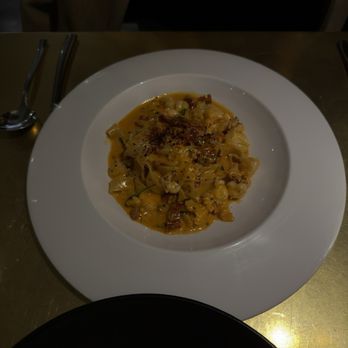 Allora - Wine Bars Near Me - Sacramento, California