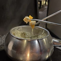 The Melting Pot - Cheese beginner entree