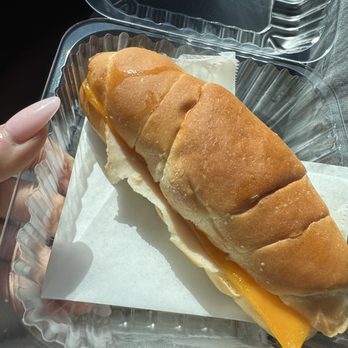 Lagu Cafe - Ham & Cheese - Cafes Near Me - Irvine, California
