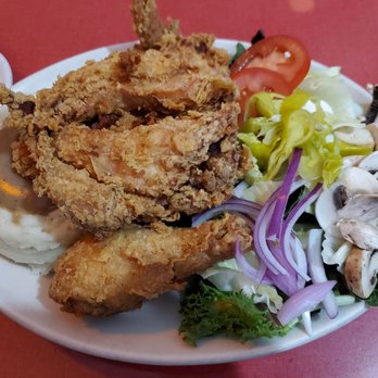 Hard Knox Cafe - Fried Chicken w/ Mashed Potatoes and Side Salad - Soul Food Near Me - San Francisco, California Hard Knox Cafe - Fried Chicken w/ Mashed Potatoes and Side Salad - Soul Food Near Me - San Francisco, California