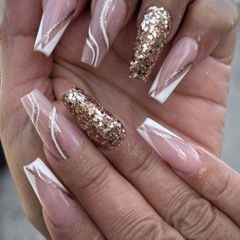 TipToe Nails - Waxing Near Me - Sinton, Texas