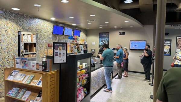 Circle Cinema by null