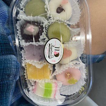 Fugetsu-Do - $16 total - Candy Stores Near Me - Los Angeles, California Fugetsu-Do - $16 total - Candy Stores Near Me - Los Angeles, California