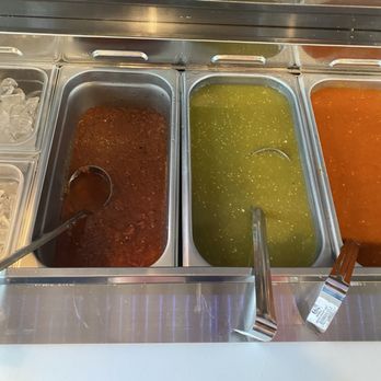 Aldanbertos Mexican Food - Salsa bar - Salad Near Me - Spring, Texas