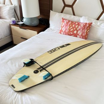 Island Surfboard Rentals - Super fun shortboard. - Paddleboarding Near Me Island Surfboard Rentals - Super fun shortboard. - Paddleboarding Near Me
