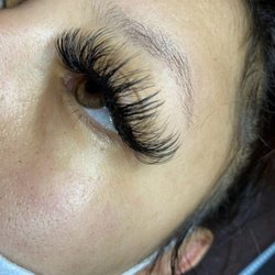 California Lashes & Spa