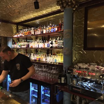 Gold Bar Hobart - Cocktail Bars Near Me - Hobart, TAS