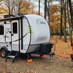 Chain O Lakes Campground - Pull through site.