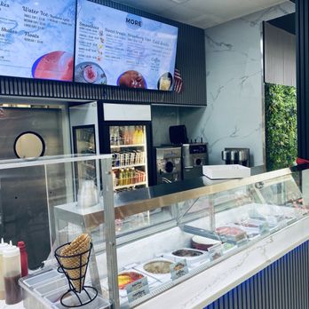 Arctic Delights - Ice Cream & Frozen Yogurt Near Me - Wilmington, Delaware