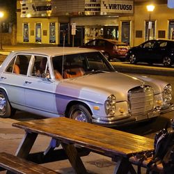 Longboards Olde Towne  - View of High Street outside patio area, old Mercedes parked there