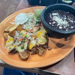 El Nino Mexican Restaurant - Black beans and Mexican potatoes with cheese