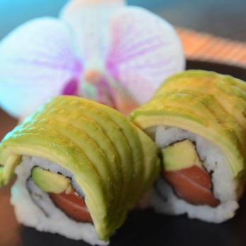 Sushi Corner - Aocado Dragon Roll - Sushi Bars Near Me - Würzburg, BY