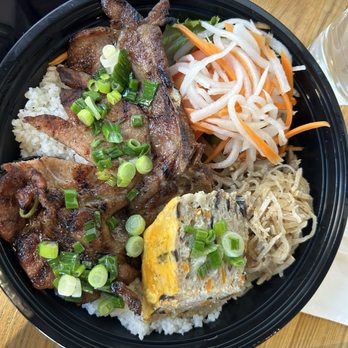 Saigon Kitchen Togo - Pork chop with egg cake broken rice plate - Vietnamese Near Me - Oxnard, California