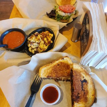 Toasted - UCF Area - Viva La Vegan - Burgers Near Me - Orlando, Florida