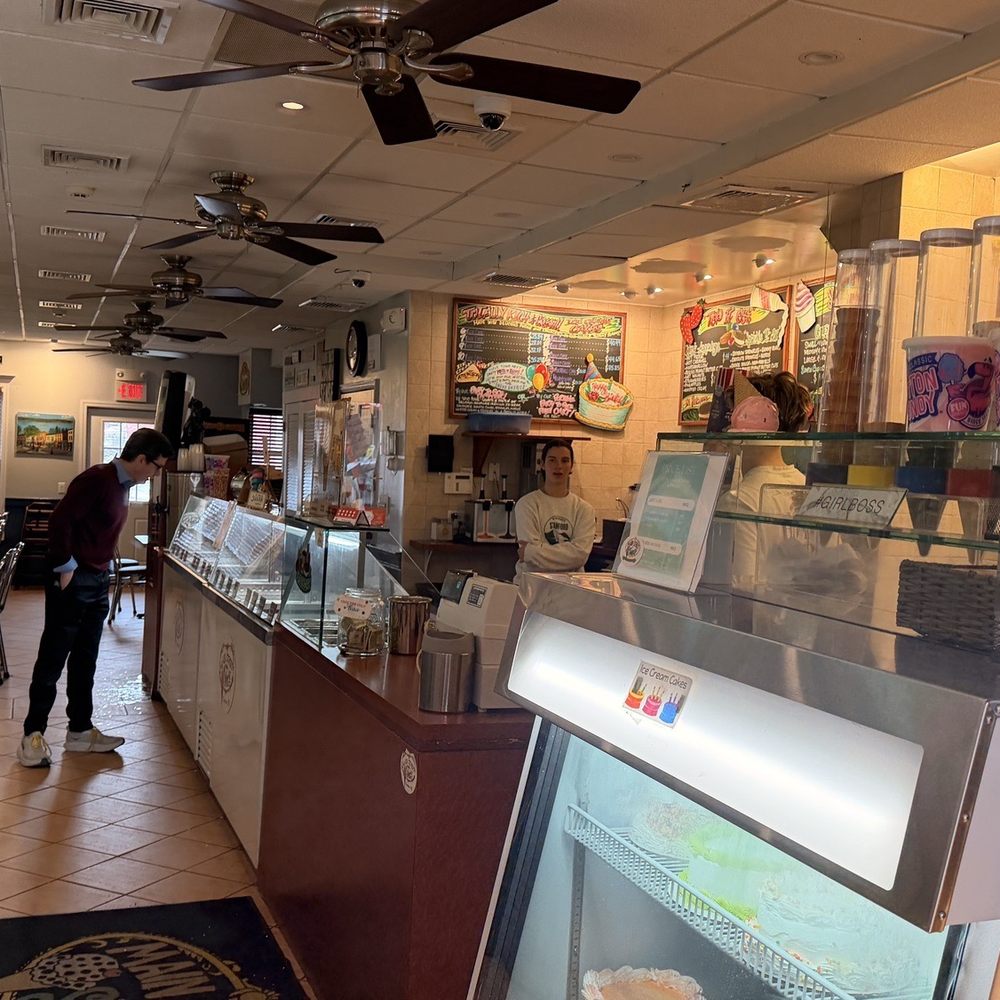 Main Street Sweets - Interior - Coffee & Tea Near Me - Tarrytown, New York