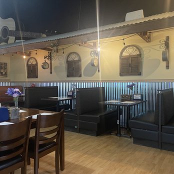 Verona Pizza  - he dining area of a restaurant - Pizza Near Me - Lawrenceburg, Kentucky