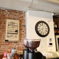 Commander Coffee - Decor, Cool Clock