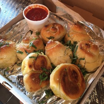 Five Points Pizza - Garlic Knots - Italian Near Me - Nashville, Tennessee
